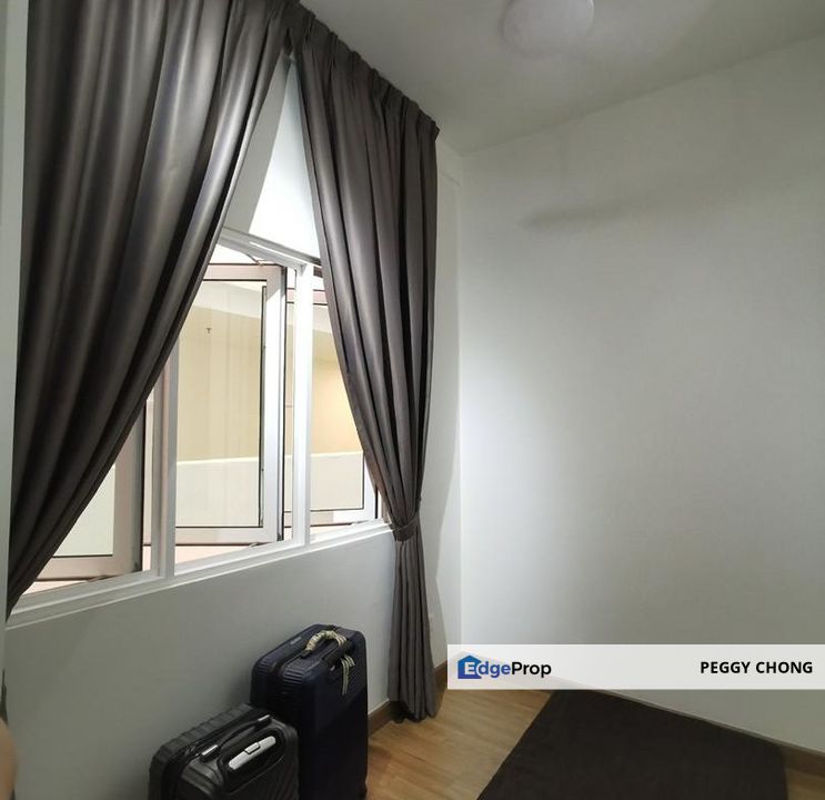 Plaza kelana jaya residence @ Partially furnished @ Unit for sale, Selangor, Kelana Jaya