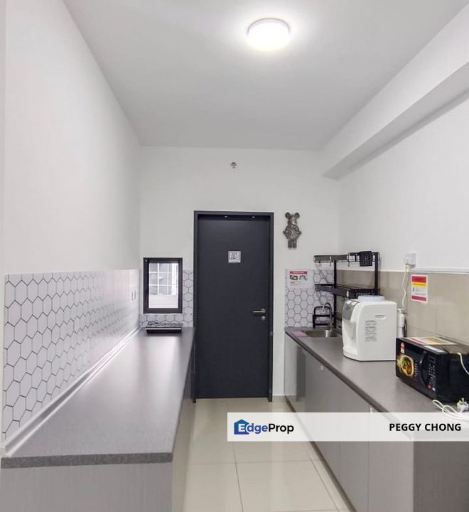 Cheap & Best Value Middle Room with Balcony for Rent in Damansara Perdana | Fully Furnished | RM1000 💖, Selangor, Damansara Perdana