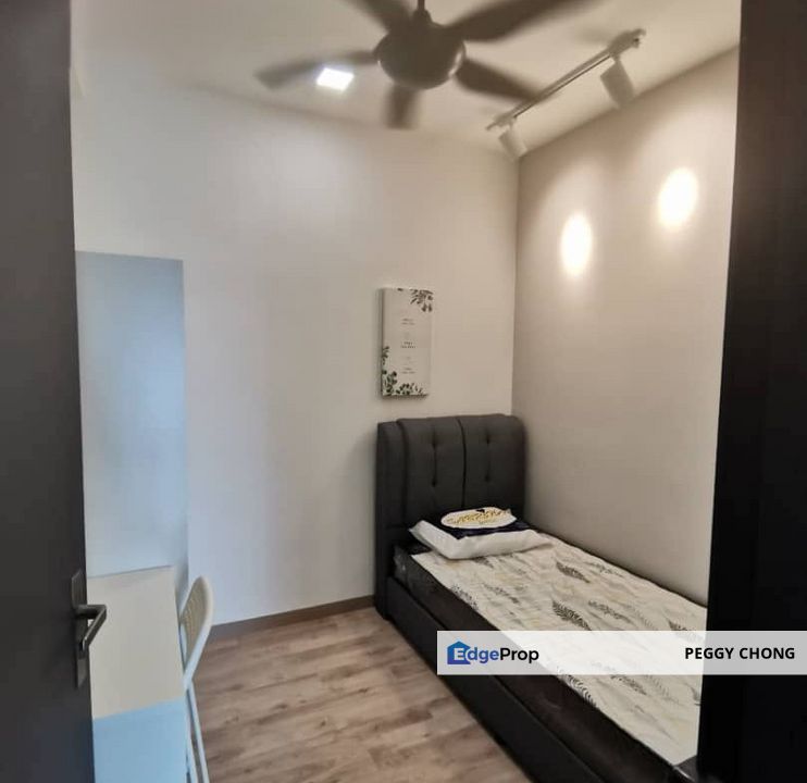 Affordable Fully Furnished Small Room for Rent at Emporis Kota Damansara – RM700 Only, Selangor, Kota Damansara