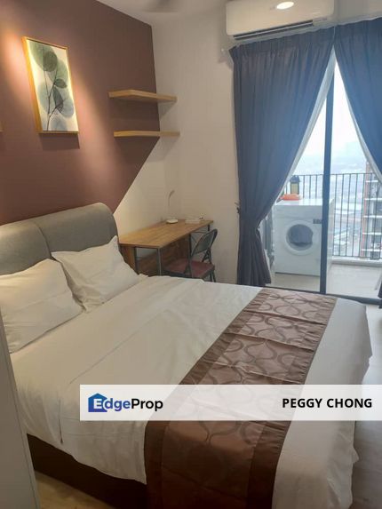 Emporis @ Middle Room for Rent @ Female Unit, Selangor, Kota Damansara