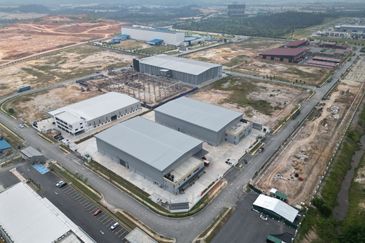 2 Acres Detached Factory For Sale