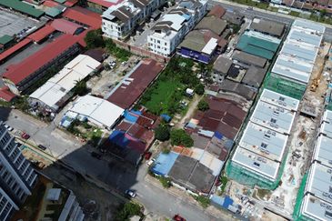 Kampung Sungai Kayu Ara