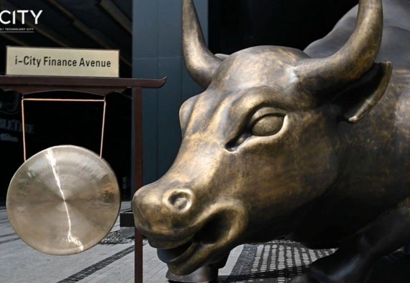 Twenty 8 @ i-City Finance Avenue