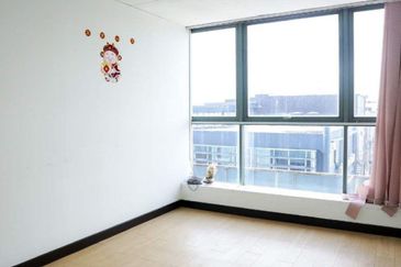 Taipan Business Centre, USJ 10