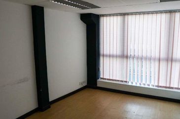 Taipan Business Centre, USJ 10