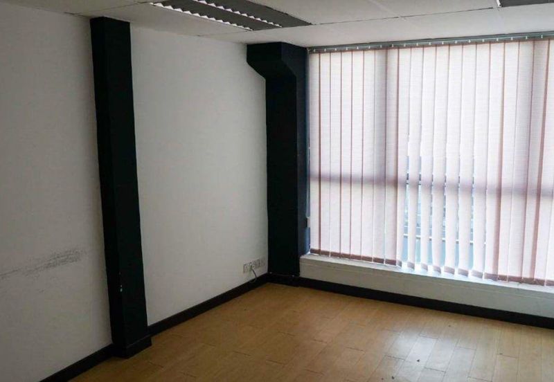 Taipan Business Centre, USJ 10