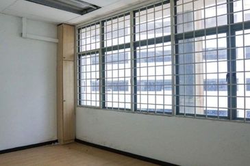 Taipan Business Centre, USJ 10