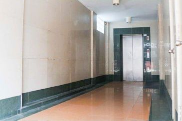 Taipan Business Centre, USJ 10