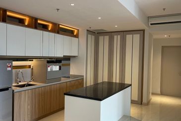 Setia Alam Top Residency Serviced Apartment