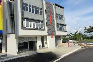 Shop Office @ Harmoni Square (Elmina West)