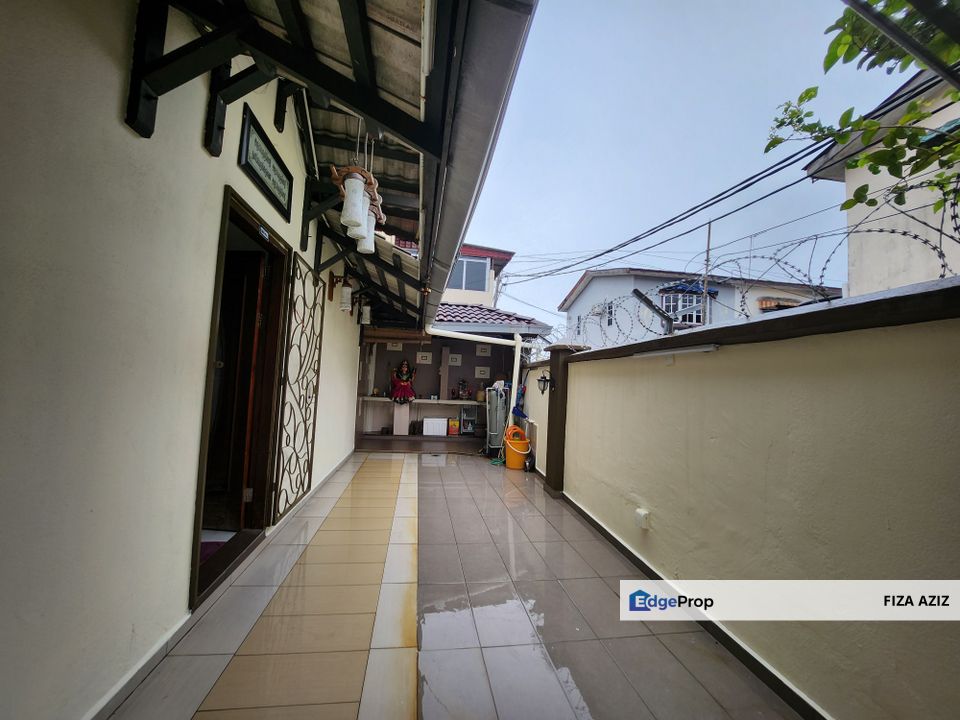 Renovated Bukit Kapar End Lot 2 Storey House, Selangor, Kapar 