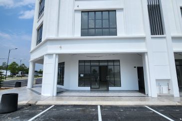 Eco Grandeur Utopia Bandar Puncak Alam Shoplot for Rent