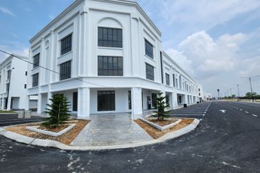 Eco Grandeur Utopia Bandar Puncak Alam Shoplot for Rent