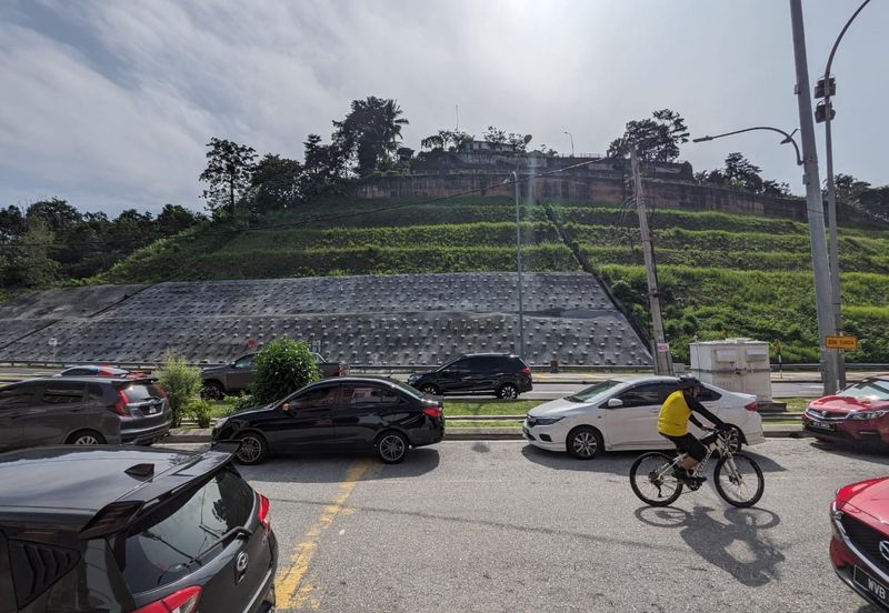 Bukit Setiawangsa 2.5 Storey Commercial Lot For Sale
