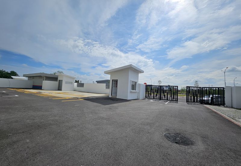 Ready to Move in SemiD Factory For Sale