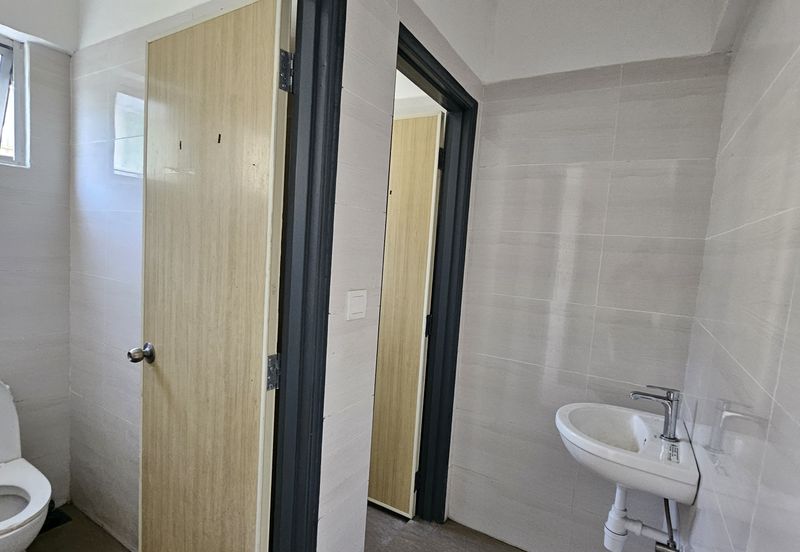 NEW 1 Acre 3 Storey Detached Factory For Sale Bandar Puncak Alam 