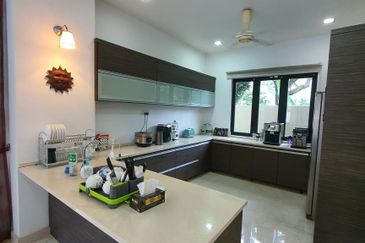 [Negotiable] 3 Storey Luxury Bungalow @ Bukit Sunway Damansara, Kota Damansara for SALE