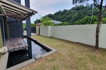 [Negotiable] 3 Storey Luxury Bungalow @ Bukit Sunway Damansara, Kota Damansara for SALE