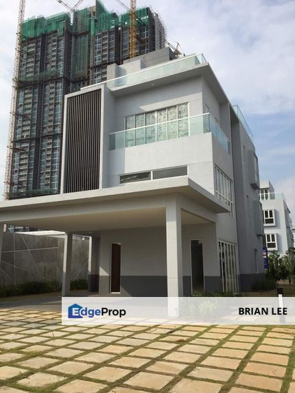 4s Bungalow with Lift @ Lakefront Villa, Cyberjaya, Selangor, Cyberjaya