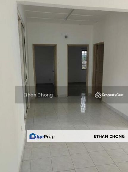 Renovated kota damansara apartment good condition, Selangor, Kota Damansara