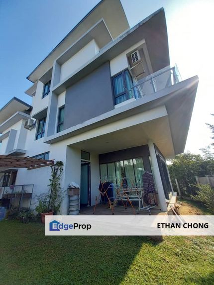 LAKE GARDEN VILLA@PRECINCT 6, 3 STOREY BUNGALOW FOR SALE, Selangor, Shah Alam