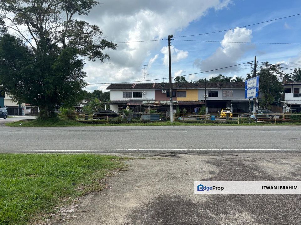 Renovated | Double Storey Semi D Taman Aman Senai Johor - For Sale, Johor, Senai