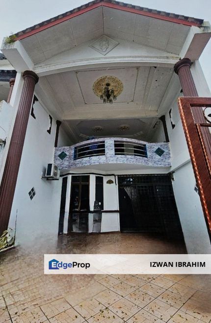 Renovated Double Storey Taman Bukit Tiram Jalan Soga Ulu Tiram Johor - For Sale, Johor, Ulu Tiram