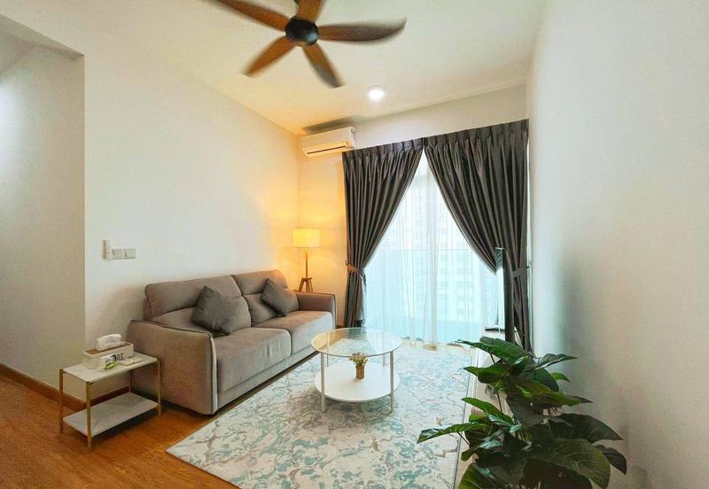 Meridin Bayvue Apartment