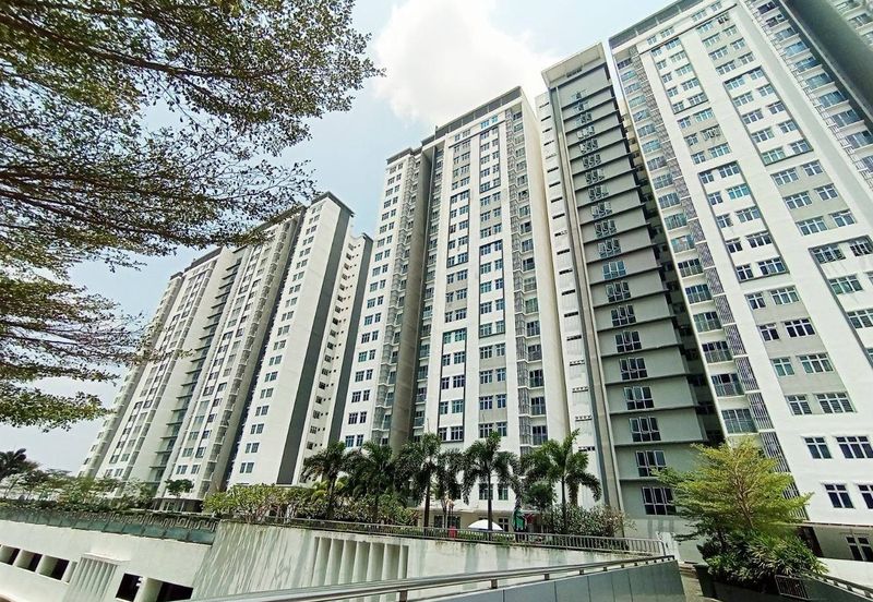 Meridin Bayvue Apartment