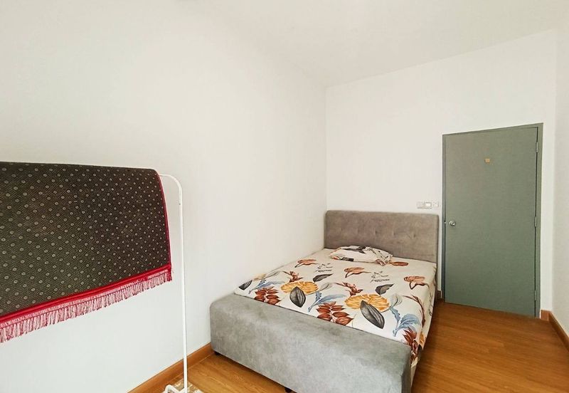 Meridin Bayvue Apartment