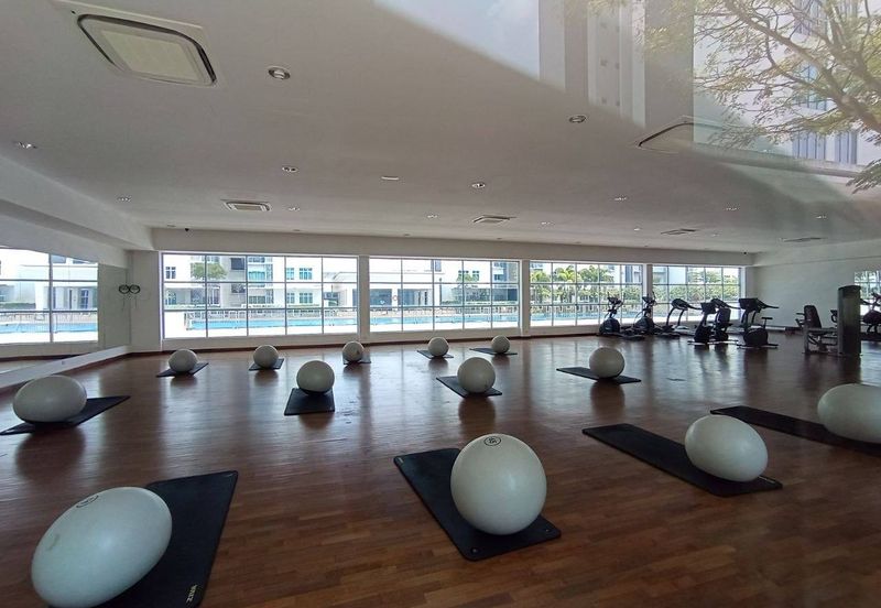 Meridin Bayvue Apartment