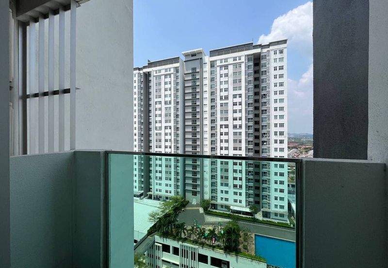 Meridin Bayvue Apartment