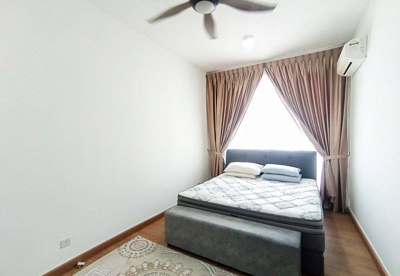 Meridin Bayvue Apartment