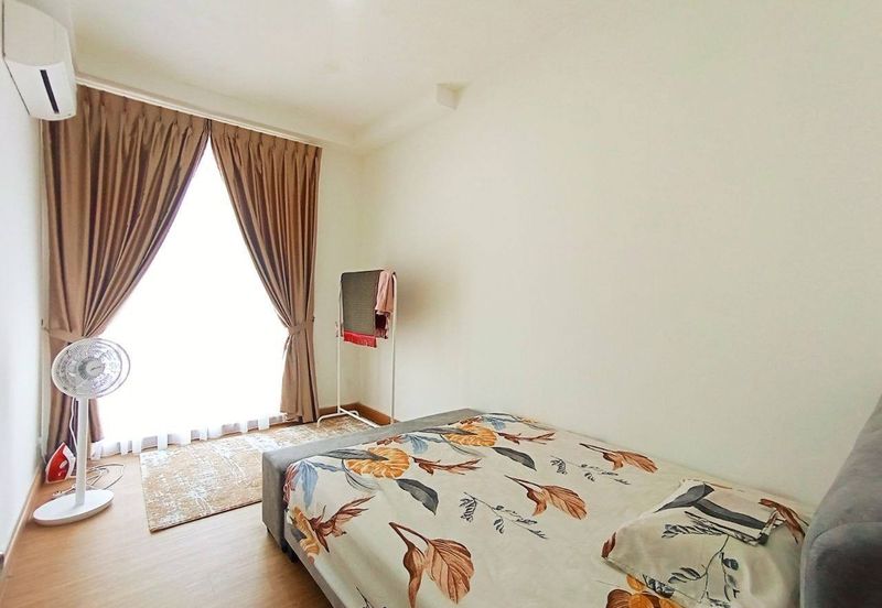 Meridin Bayvue Apartment