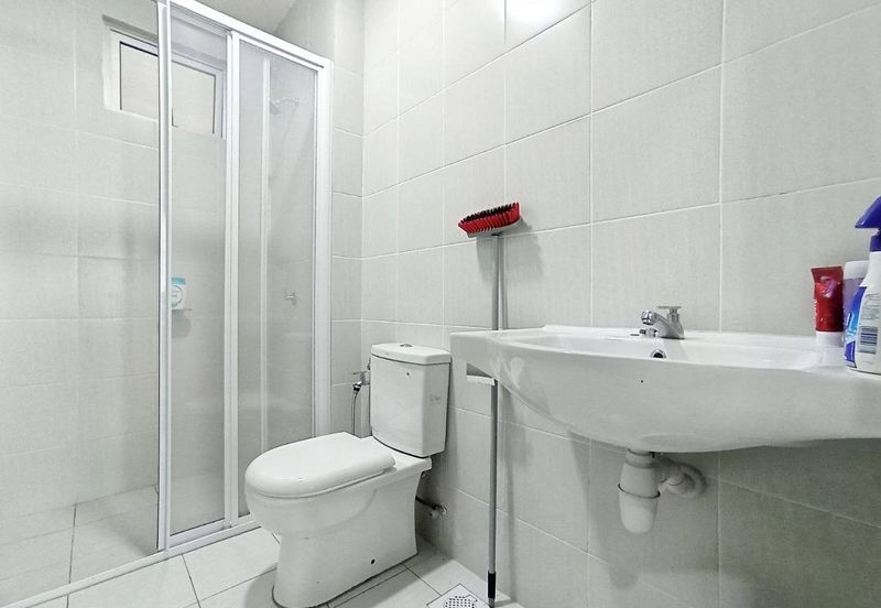 Meridin Bayvue Apartment