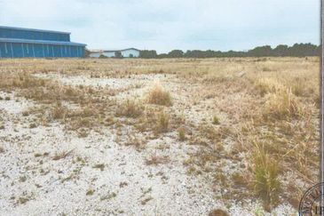 20 Acres Heavy Industrial Land in Lumut, Manjung, Perak for Sale