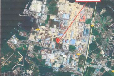 20 Acres Heavy Industrial Land in Lumut, Manjung, Perak for Sale