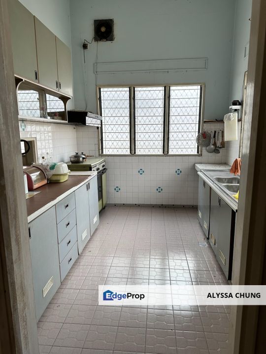 End Lot Double-Storey Terrace House Renovated in Seremban Garden, Negeri Sembilan, Seremban