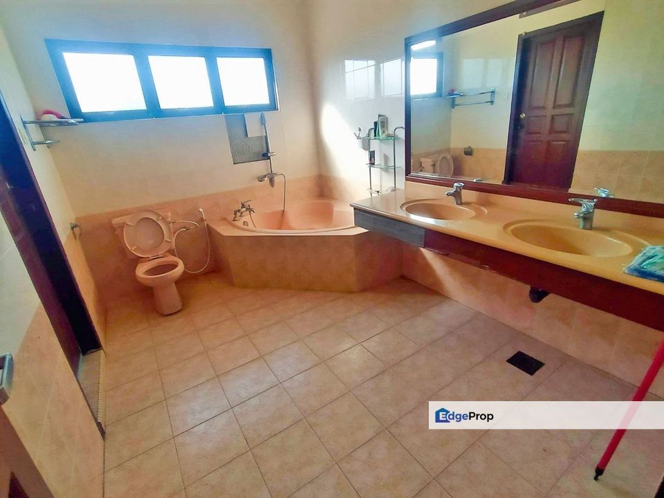 BUNGALOW BANANG , BATU PAHAT, Johor, Batu Pahat