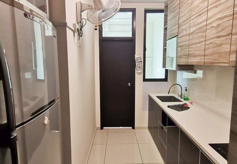 D'Summit Residences @ Kempas Utama