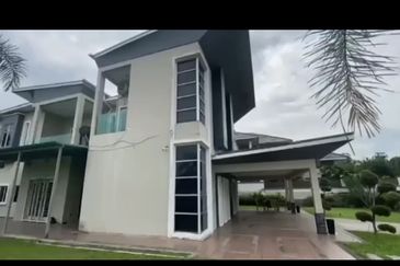 Desa Palma, Nasa City