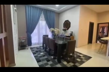 Desa Palma, Nasa City