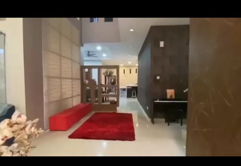 Desa Palma, Nasa City