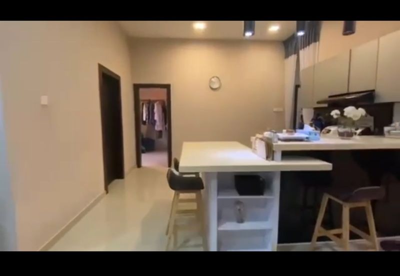 Desa Palma, Nasa City