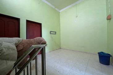 TAMAN PASIR EMAS, BUKIT PASIR MUAR