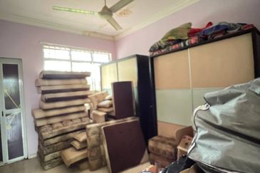 TAMAN PASIR EMAS, BUKIT PASIR MUAR