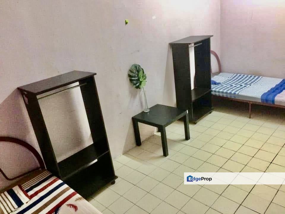 TAMAN SRI PUTRI KULAI (DOUBLE STOREY 9 BILIK), Johor, Kulai