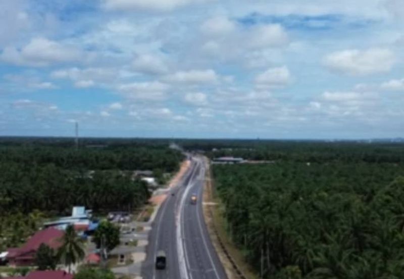 Batu Pahat Vacant Land (PETROL STATION)