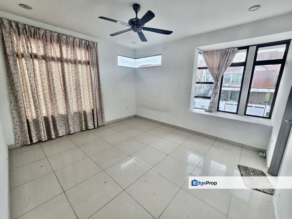 TAMAN BUKIT DAHLIA (SEMI-D NON BUMI LOT), Johor, Pasir Gudang