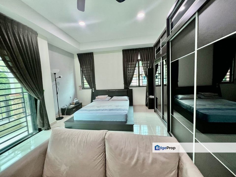 TAMAN NUSA IDAMAN (FACING GREEN HILL VIEW), Johor, 